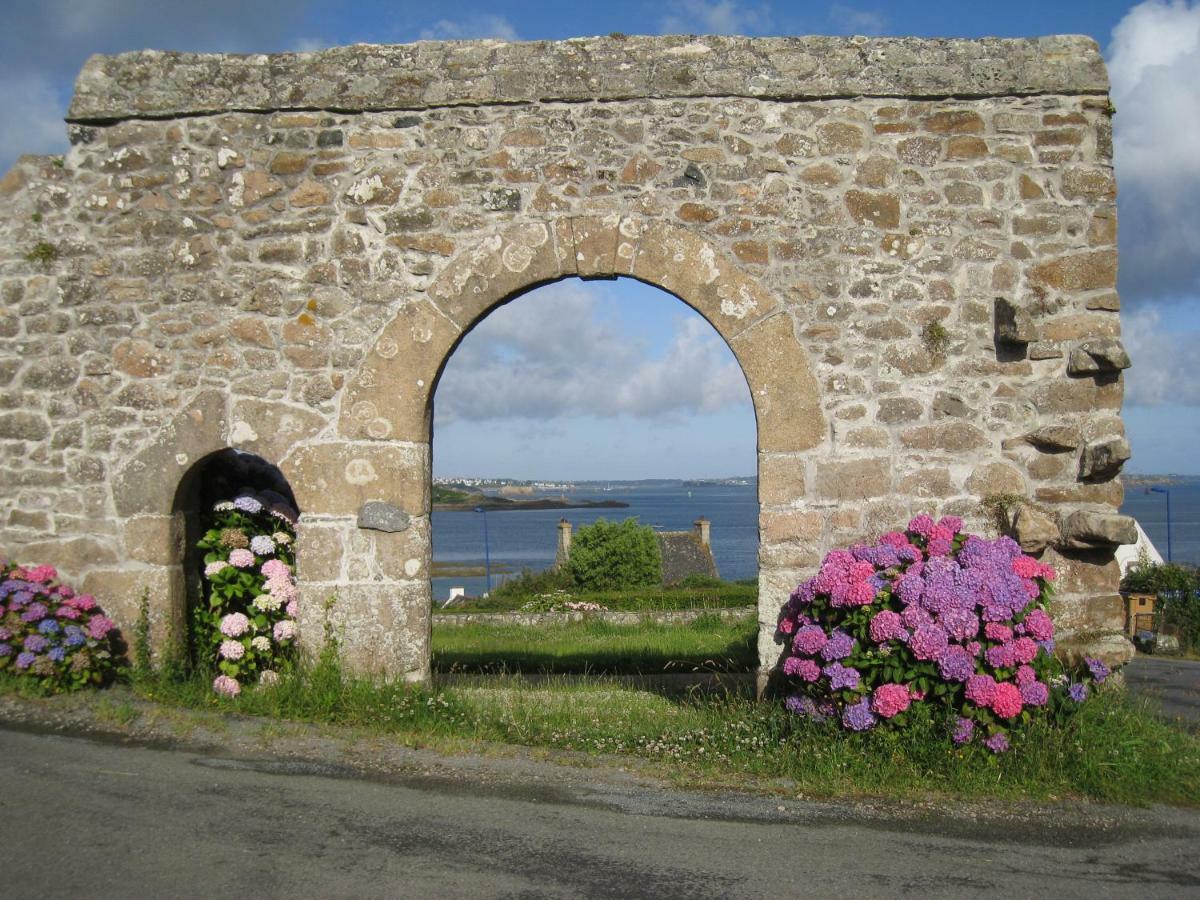 La Maison Du Port Plougasnou Exterior photo